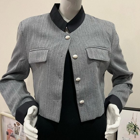 MOMENT WITH YOU crop jacket - Picture 1 of 5